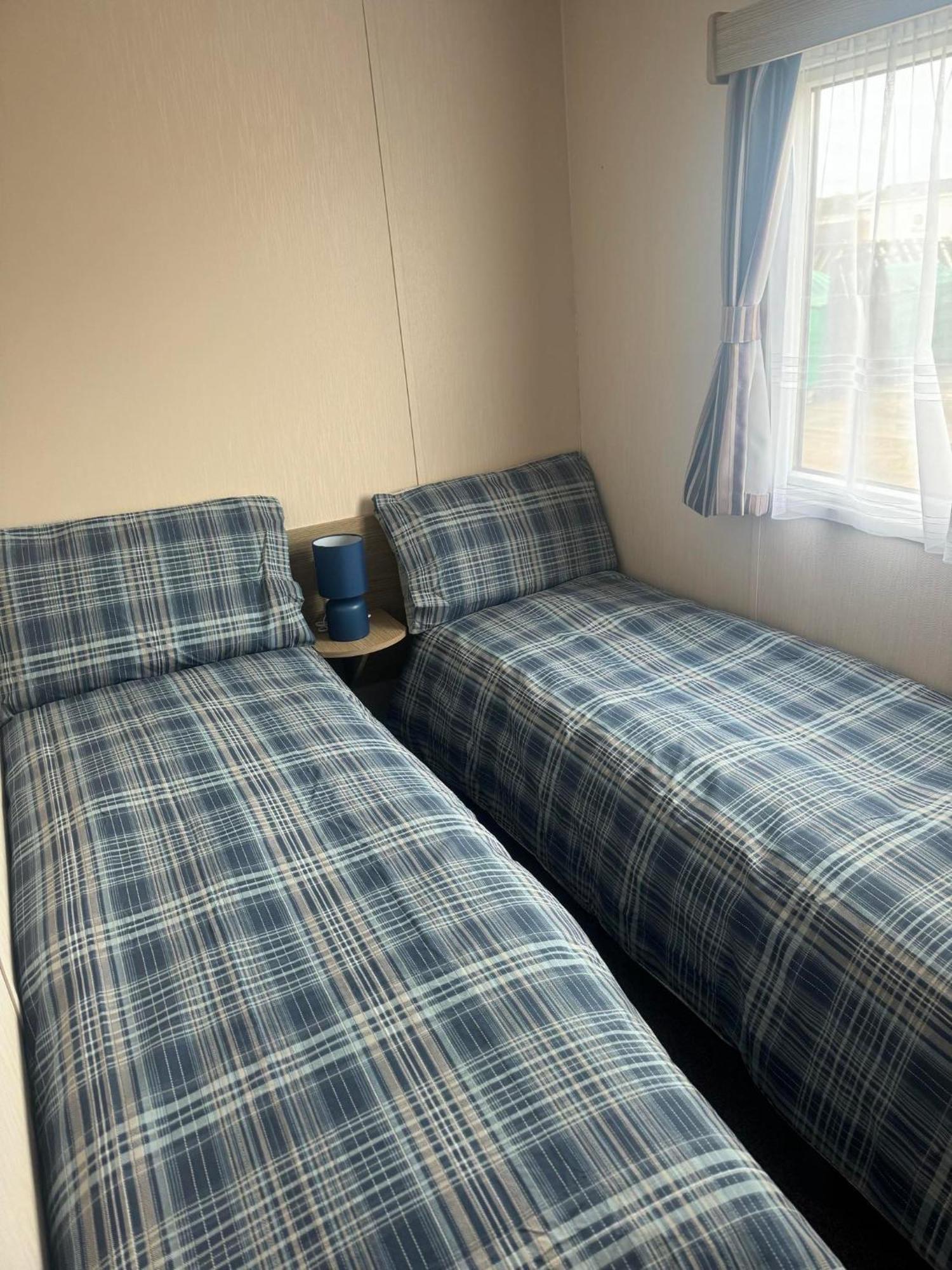 Highway Hotel Lossiemouth Kültér fotó